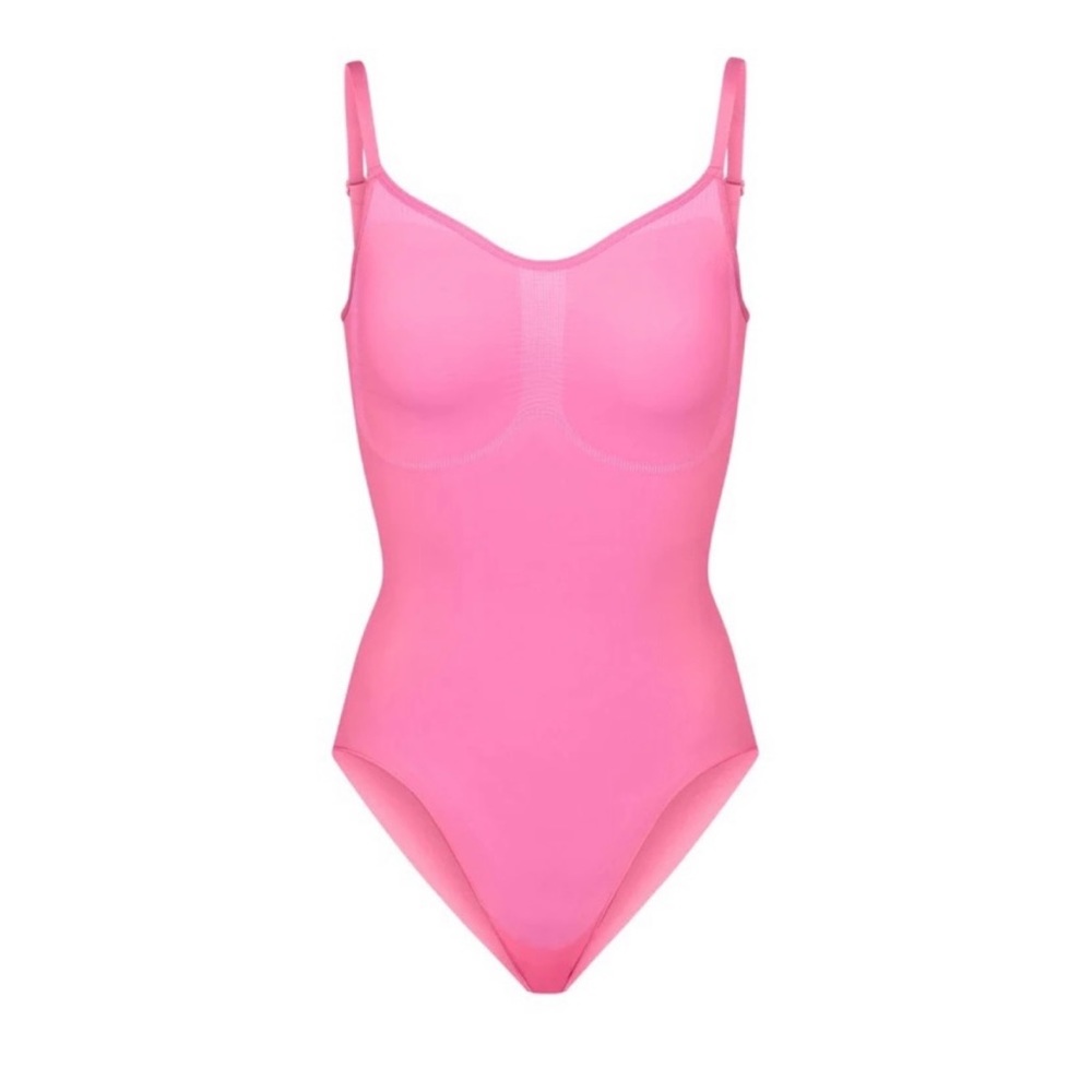 Skims seamless sculpt sculpting bodysuit